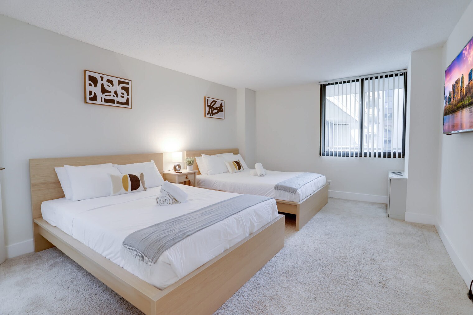 Building Photo - 320 23rd St S