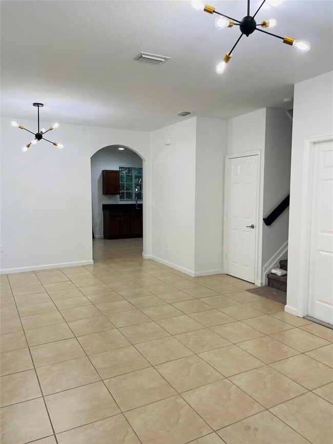 Building Photo - 3202 NW 31st Terrace