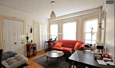 Building Photo - 100 St Mary's St