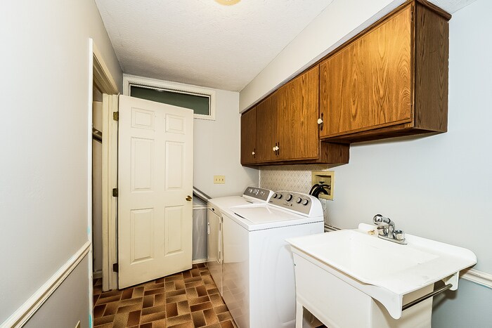 Building Photo - 13582 Tradewinds Dr