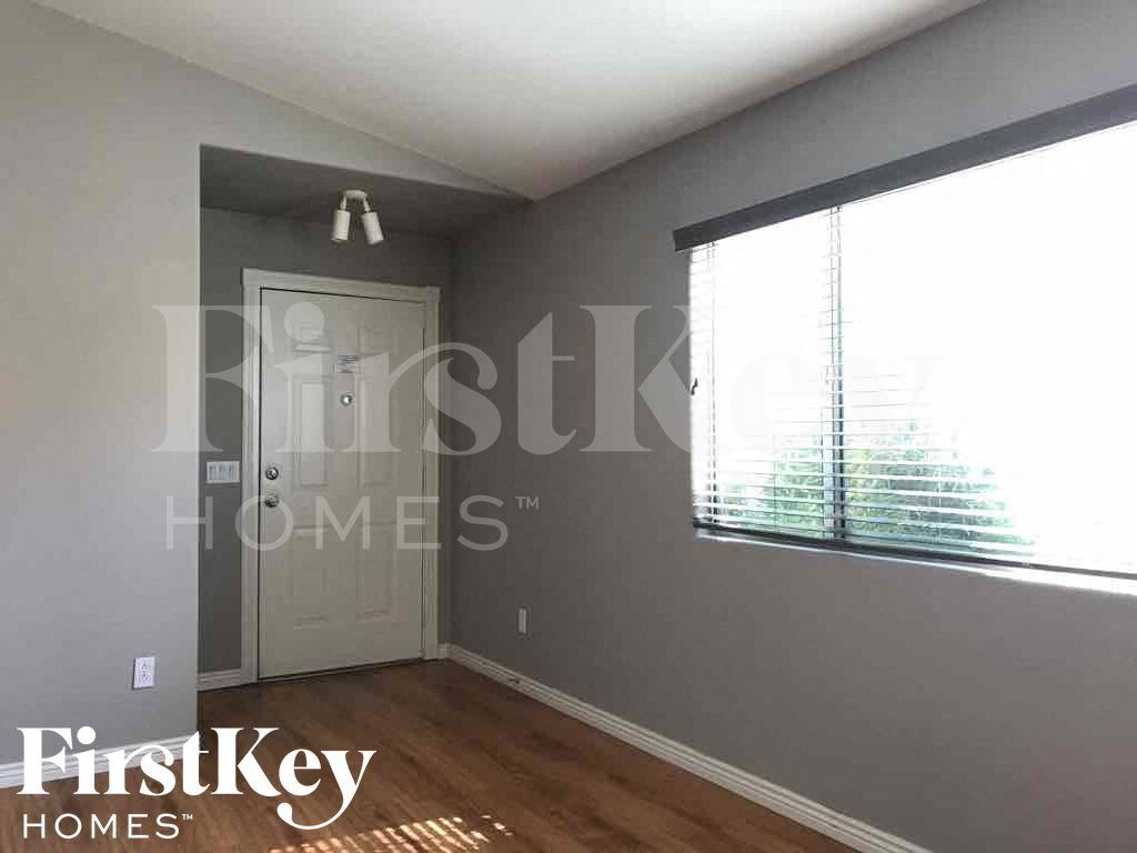 Building Photo - 3035 W Melinda Ln