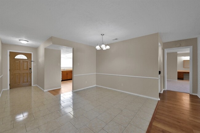 Building Photo - 4718 Cypressdale Dr