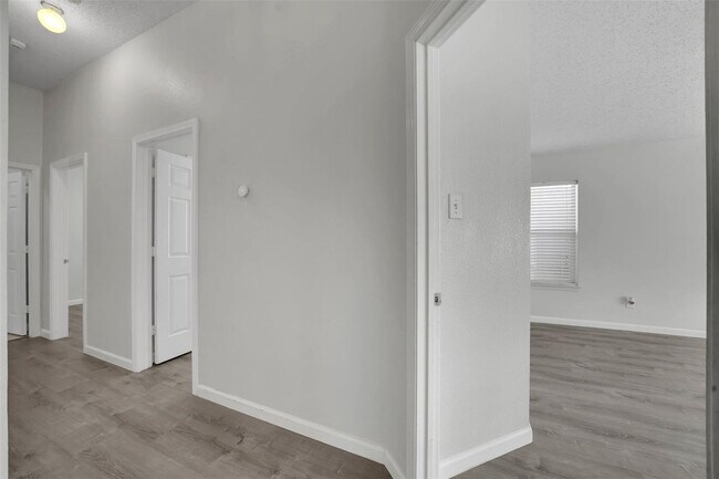 Building Photo - 3 Bed Brick in Watauga, TX