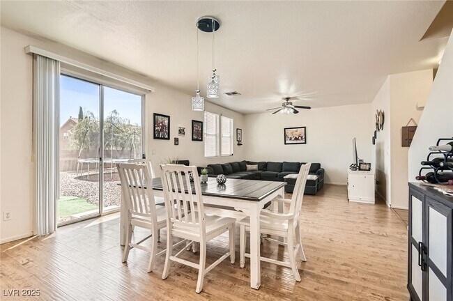 Building Photo - 8252 S Pearl Oasis Ct