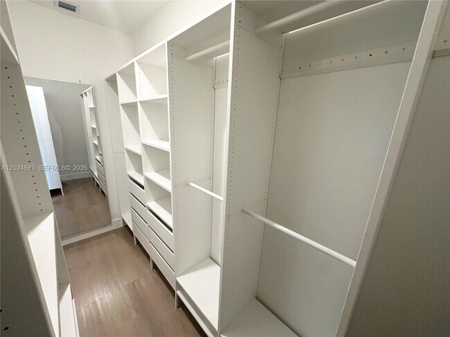 Building Photo - 12336 Green Oak Dr