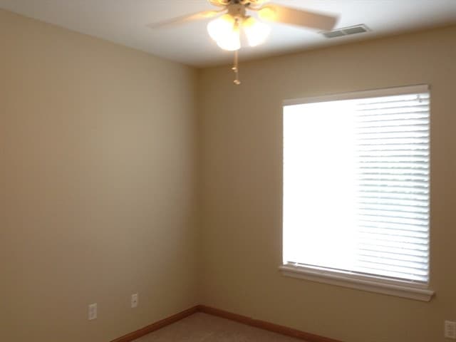 Building Photo - 14233 S Hillsdale Ct