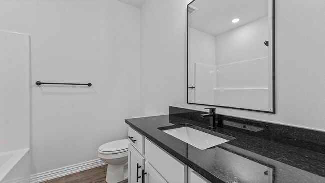 Building Photo - 109 N Panther Ave