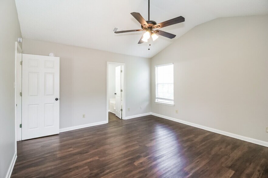 Building Photo - 209 Brandon Ridge Cir