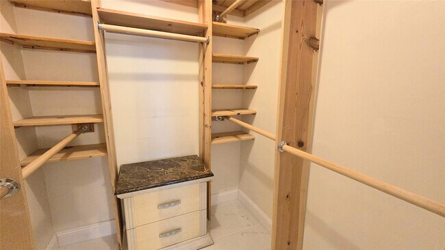 Building Photo - 8421 Lagos De Campo Blvd