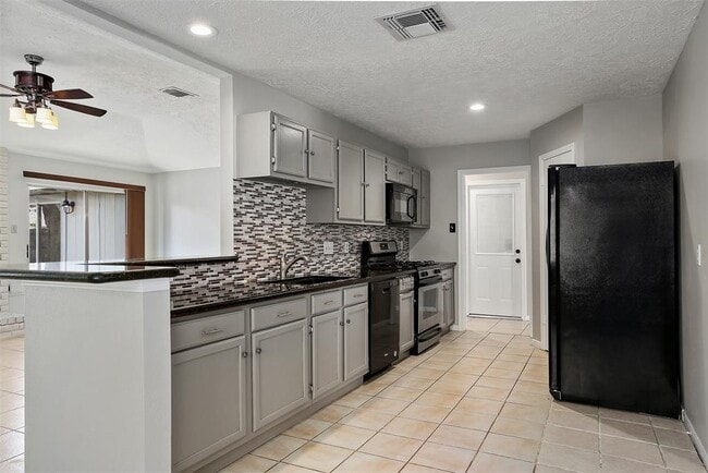 Building Photo - 419 Heatherwood Ct