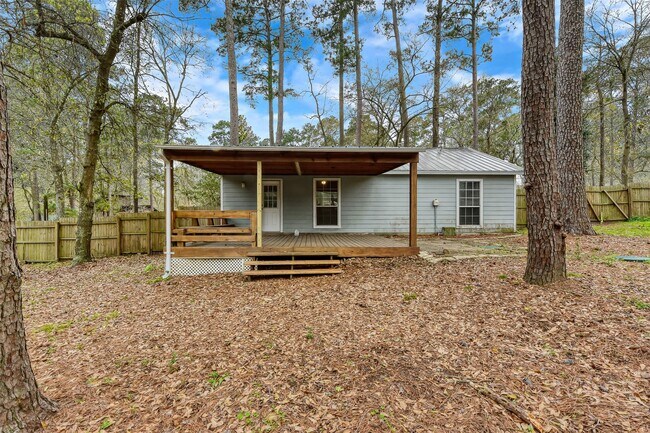 Building Photo - 115 Delaware Dr