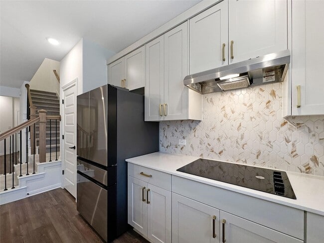 Building Photo - 2725 Woodall Dr