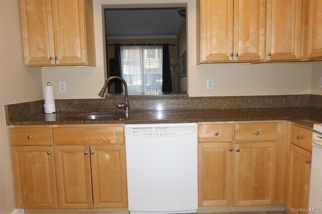 Building Photo - 50 Merrick Ave