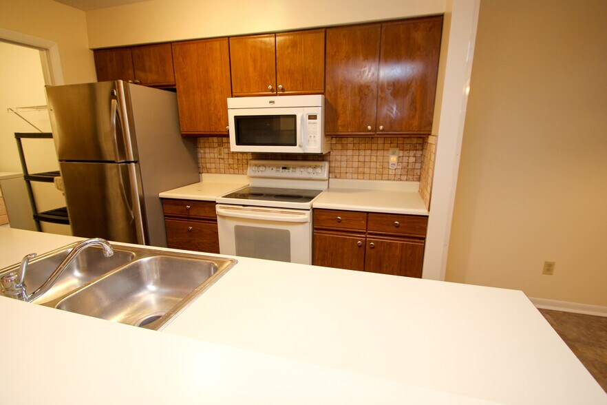 Kitchen - 1431 Hollow Run