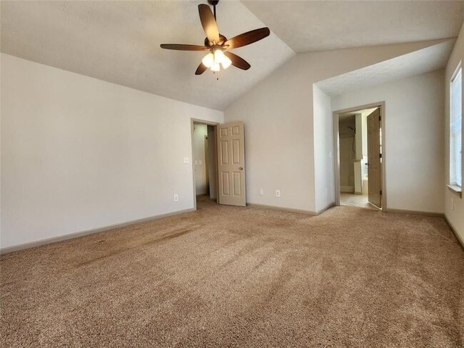 Building Photo - 424 Village Bluff Dr