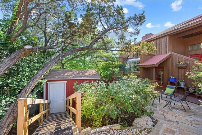 Building Photo - 10108 Talleyran Dr