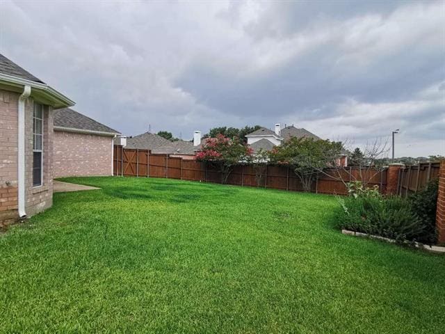 Building Photo - 9300 Vista Cir