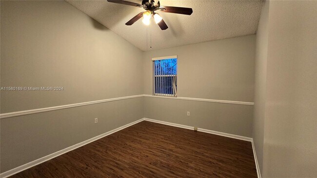 Building Photo - 117 NW 108th Ave