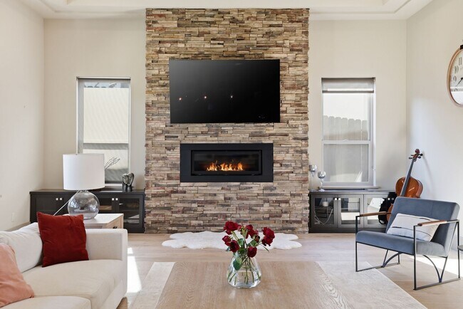 Building Photo - 3813 Calverhall Way