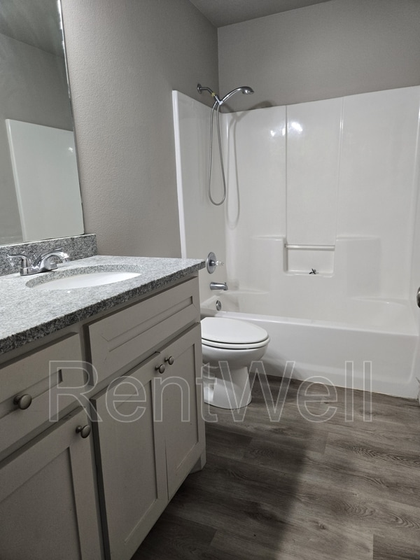 Building Photo - 17815 Private Rd 2160