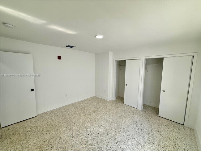 Building Photo - 180 NE 57th St