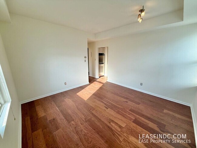 Building Photo - 1133 13th St NW