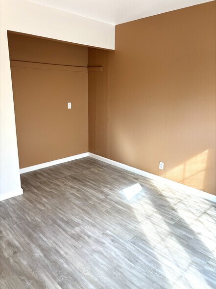 Room 2 - 1340 Hospital Rd