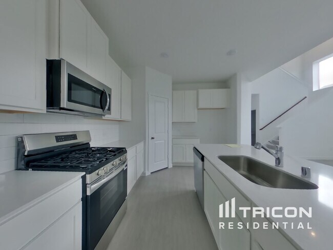 Building Photo - 2708 Brushy Lk Dr