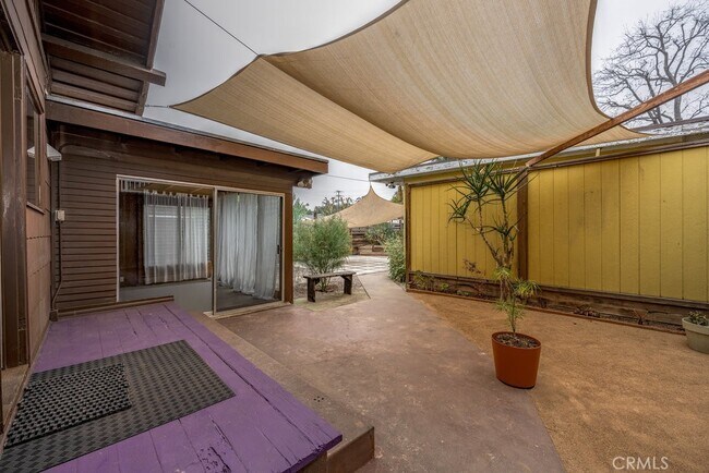 Building Photo - 1243 Yosemite Dr