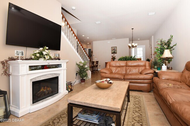 Building Photo - 6356 Hanfield Dr