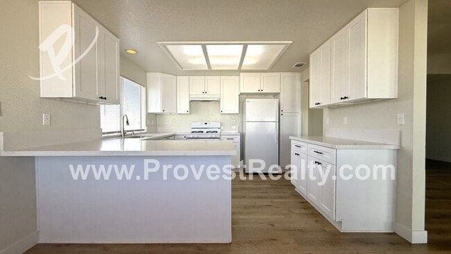 Building Photo - 17820 Manzanita St