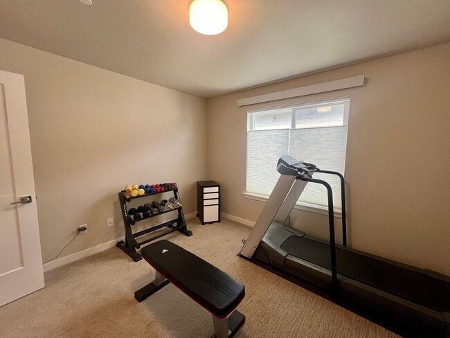 Building Photo - BEAUTIFUL 3Bd 2.5Ba energy efficient home ...