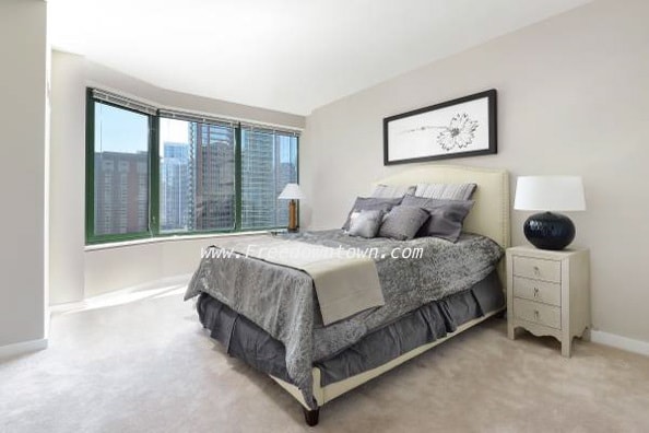 Building Photo - 326 E Ohio St