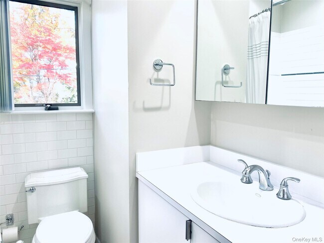 Building Photo - 4 Avenue B