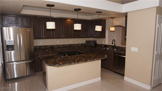 Building Photo - 3514 White Diamond Dr