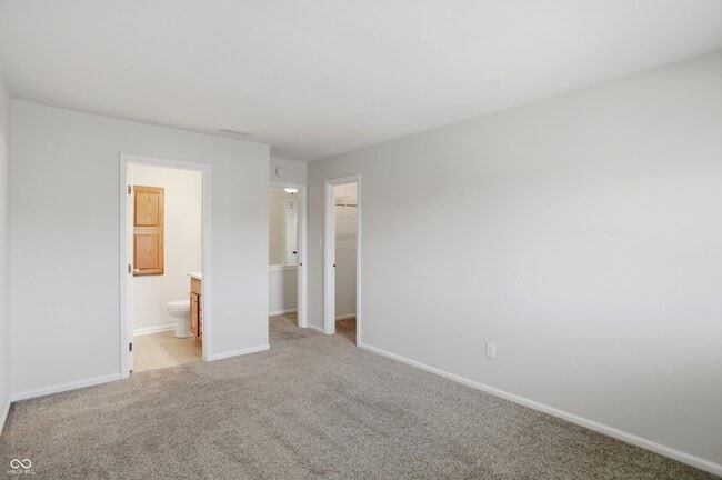 Building Photo - 4 Druid Hill Ct