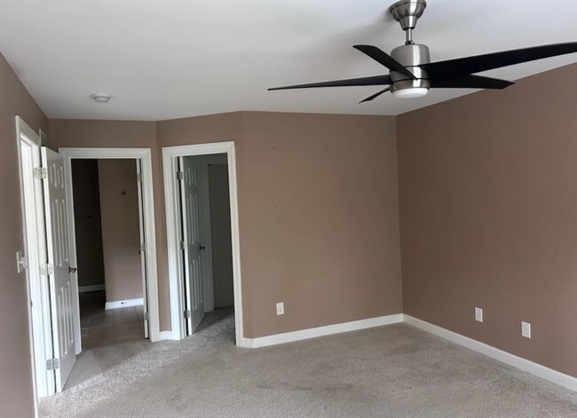 Building Photo - 1313 Provident Creek Ct