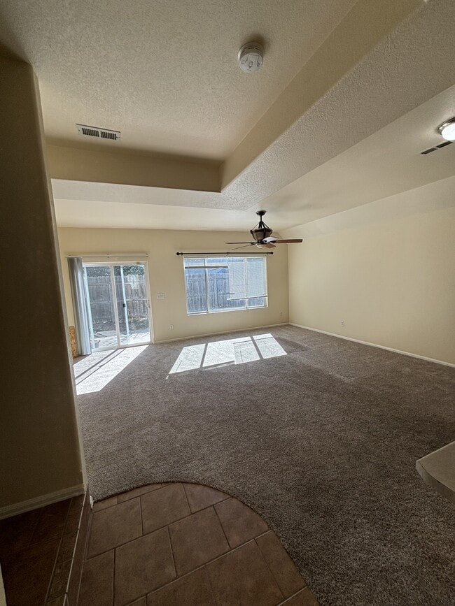 Building Photo - 755 Hailey Glenn View