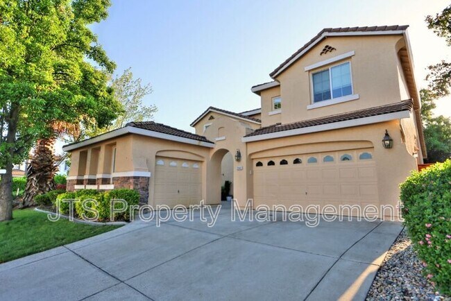 Building Photo - 2040 San Esteban Cir