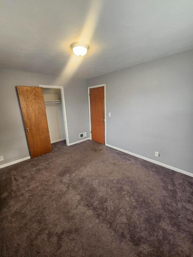 Building Photo - 3205 Emmet St