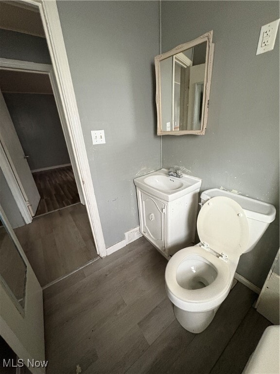 Building Photo - 830 Cambridge Ave