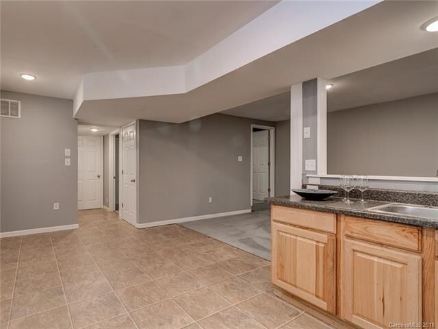 Building Photo - 104 Unadilla Ave