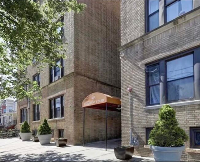 Building Photo - 429 Fairmount Ave