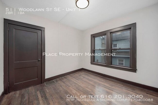 Building Photo - 511 Woodlawn St SE