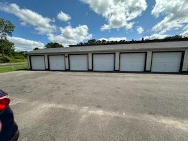 Interior Photo - 210 Joann Lane