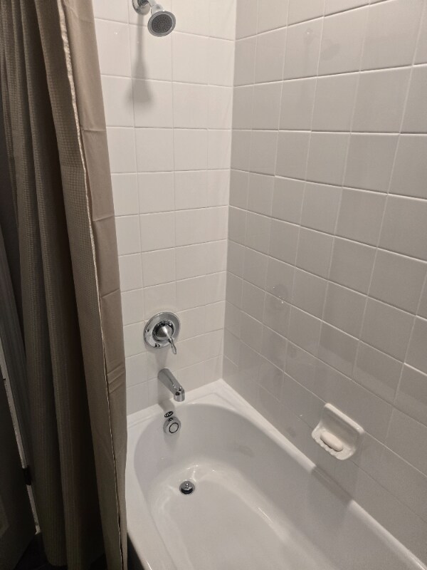 Building Photo - 1391 Mount Royal Dr