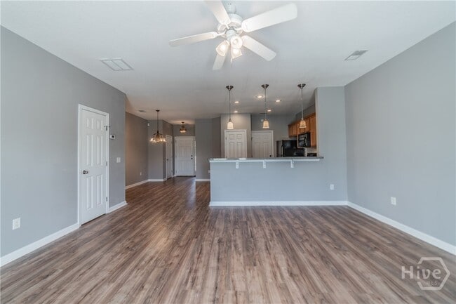 Building Photo - 580 Canyon Oak Loop