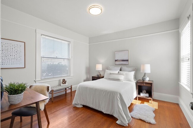 Building Photo - 349 Commercial Ave