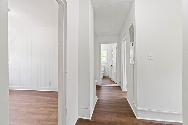 Building Photo - Apartment In Blackstone