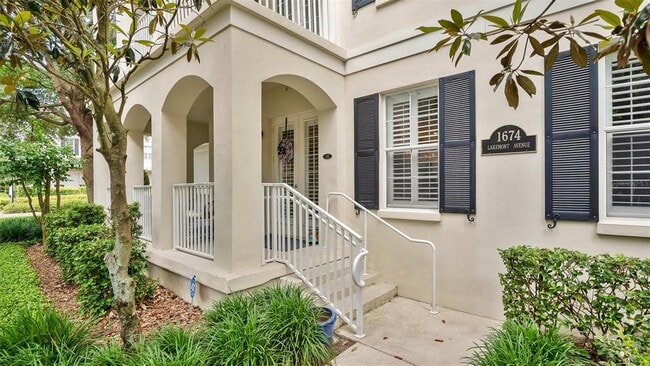 Building Photo - 1674 Lakemont Ave